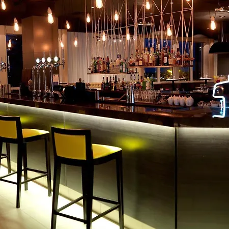 Crowne Plaza Chester By Ihg-3